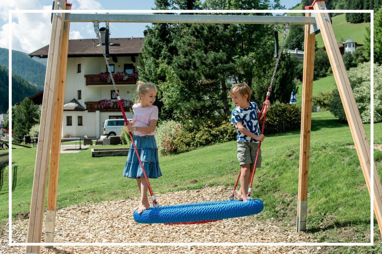 Gaeste-Appartementhaus - Urlaubsresort Hafele Sankt Jakob in Defereggen Dış mekan fotoğraf